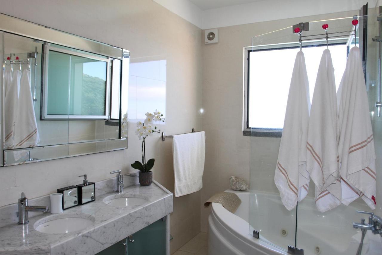 Villa Abreu - A Wonderful Ocean View Calheta  Luaran gambar